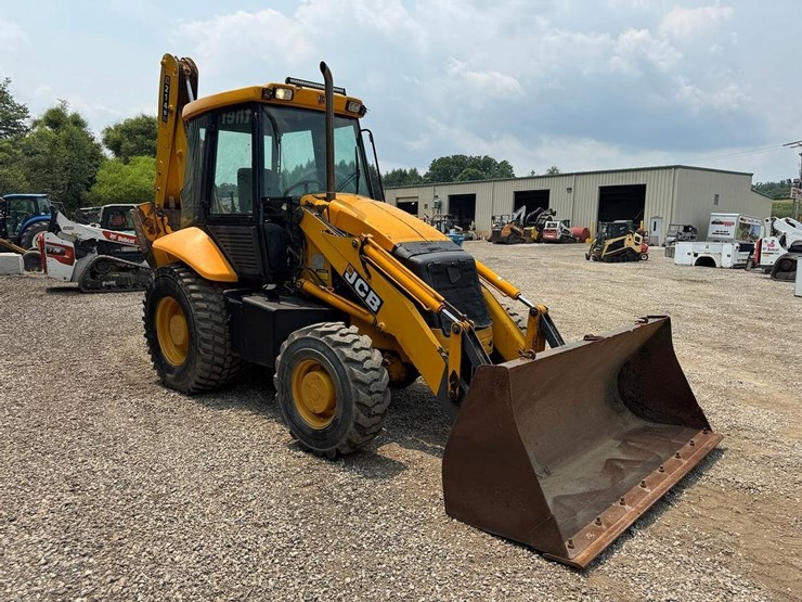 jcb-214e-image-8