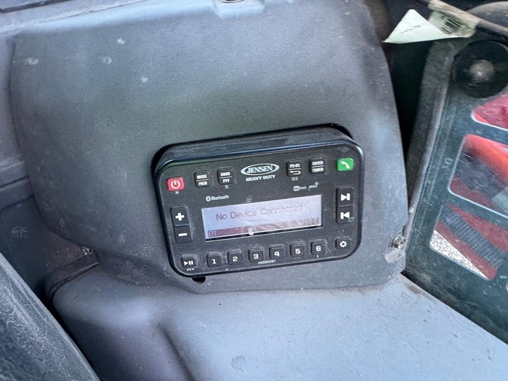 2024-kubota-svl97-2-image-30
