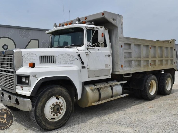 1986-ford-ltl9000-image-2