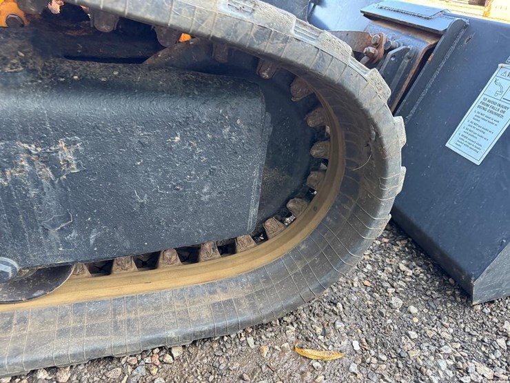 jcb-225t-image-21