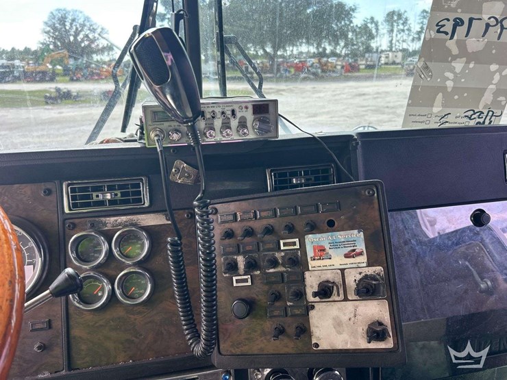 1995-kenworth-t400-image-23