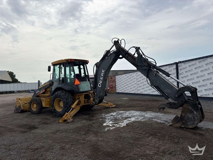 2015-deere-410l-image-4
