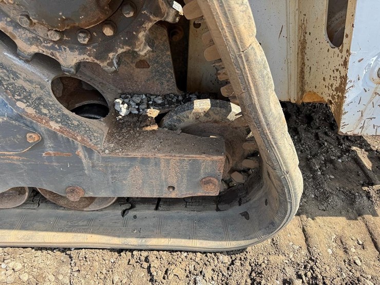 2020-bobcat-t66-image-16