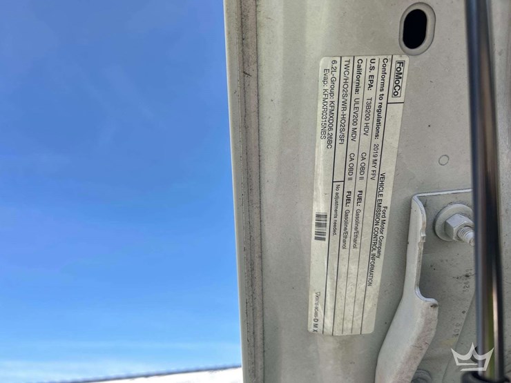 2019-ford-f350-image-11