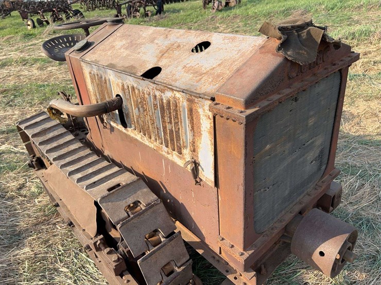cletrac-model-k-crawler-image-9