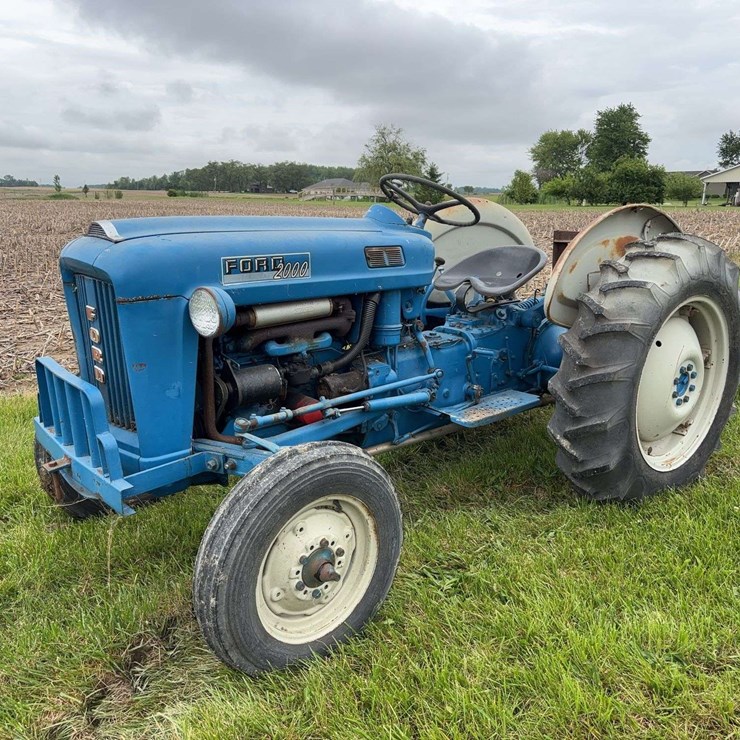 2000 FORD 2000