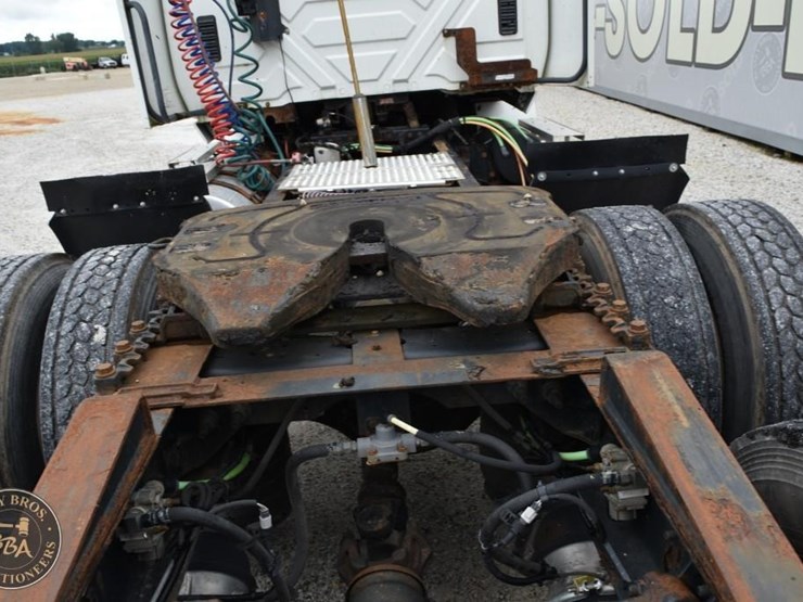 2014-international-prostar-image-63