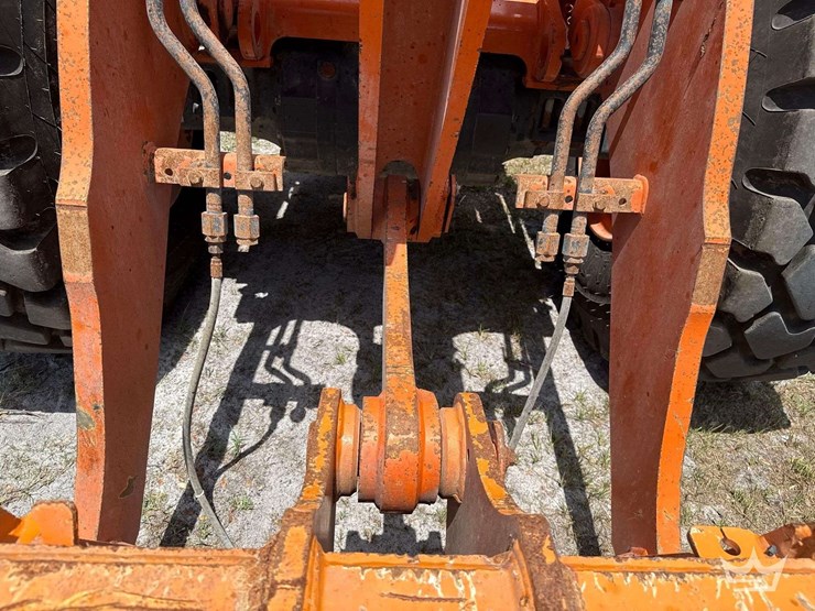 2021-hitachi-zw180-6-image-32