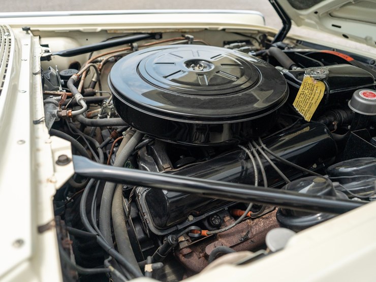 #111-•-1962-lincoln-continental-sedan-image-47