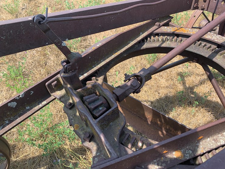 road-grader-image-13