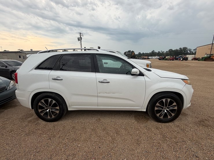 2011-kia-sorento-image-7