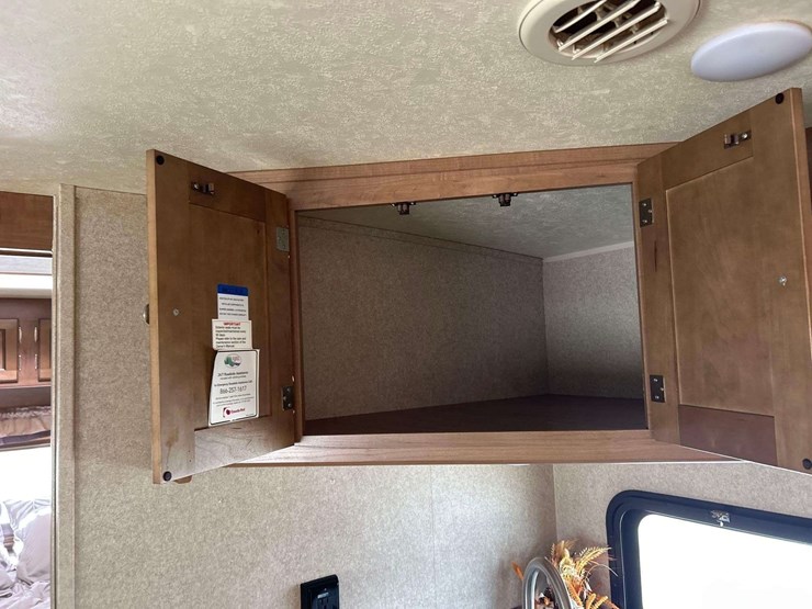 2017-forest-river-26rbws-flagstaff-super-lite-t/a-travel-trailer-image-19