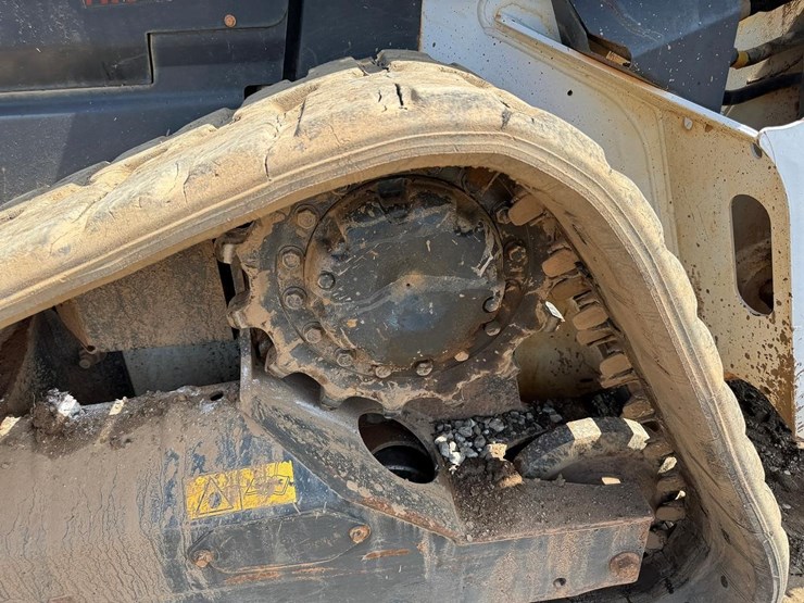 2020-bobcat-t66-image-15