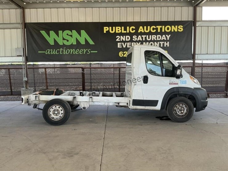 2019-dodge-3500-image-1