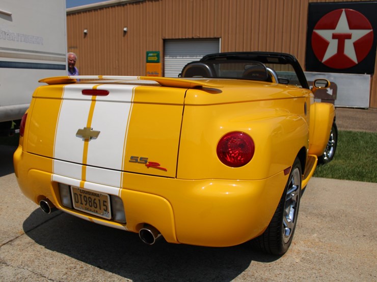 #135-•-offered-at-no-reserve-|-2005-chevrolet-ssr-image-50