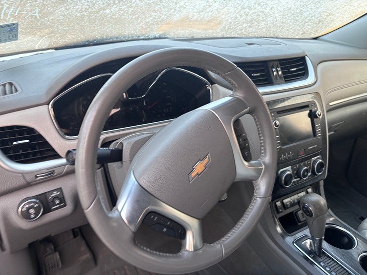 2016-chevrolet-traverse-image-11