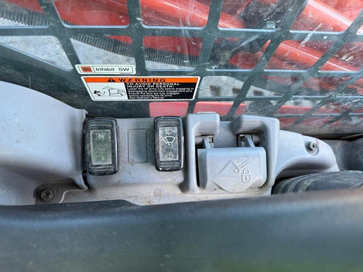 2024-kubota-svl97-2-image-29