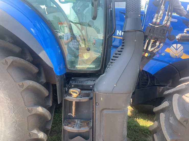 2017-new-holland-t5.120-image-15