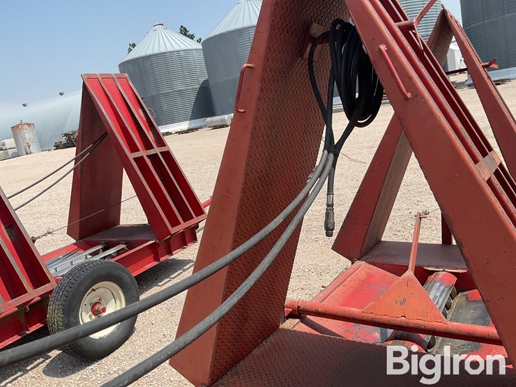 baasch-&-sons-s535-hydraulic-drive-over-auger-image-19