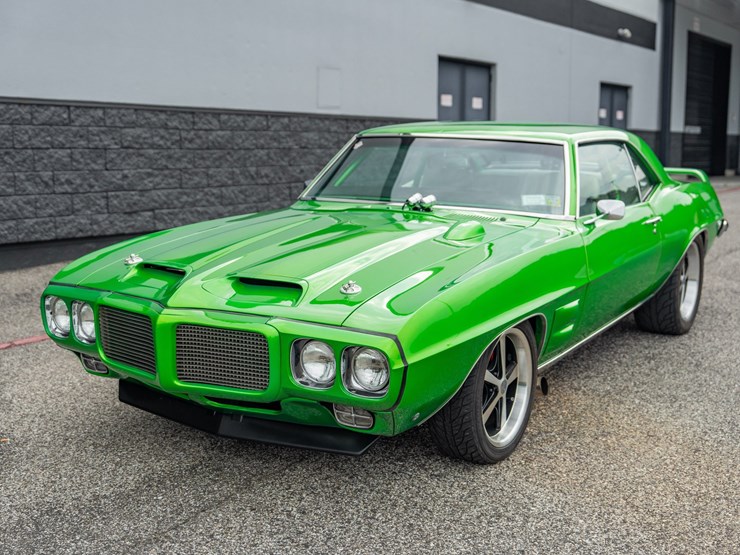 #109-•-1969-pontiac-fire-bird-coupe-image-9