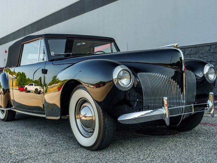 #112-•-offered-at-no-reserve-|-1940-lincoln-zephyr-continental-convertible-image-3