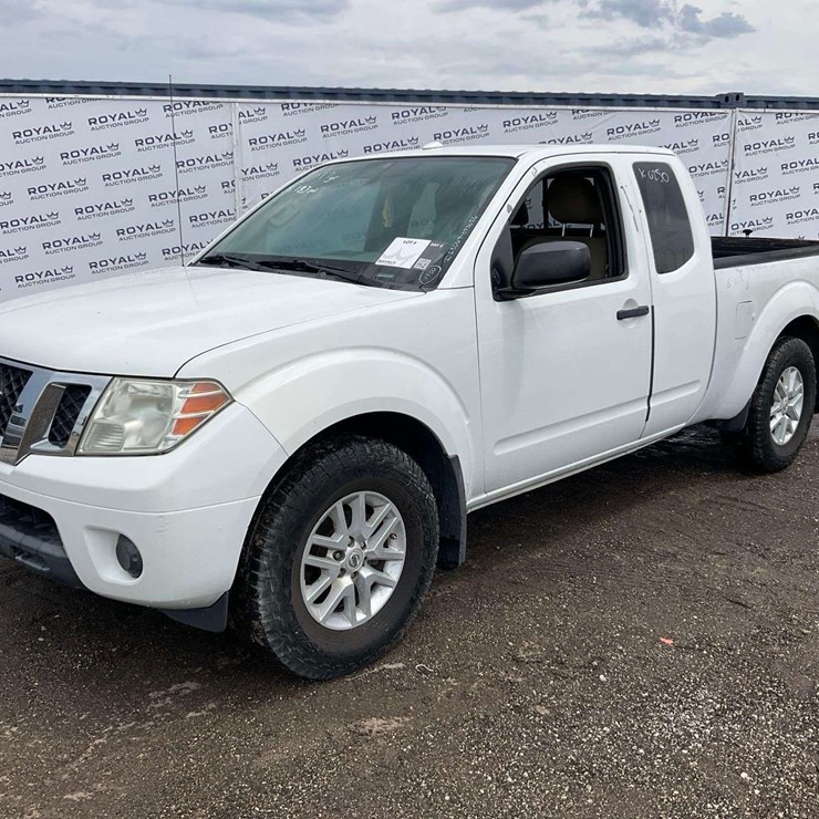 2017 NISSAN FRONTIER