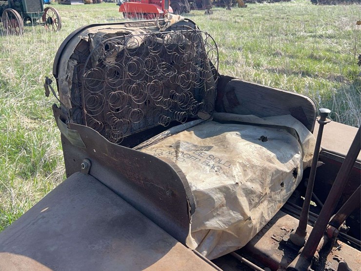 mccormick-deering-t20-crawler-image-18
