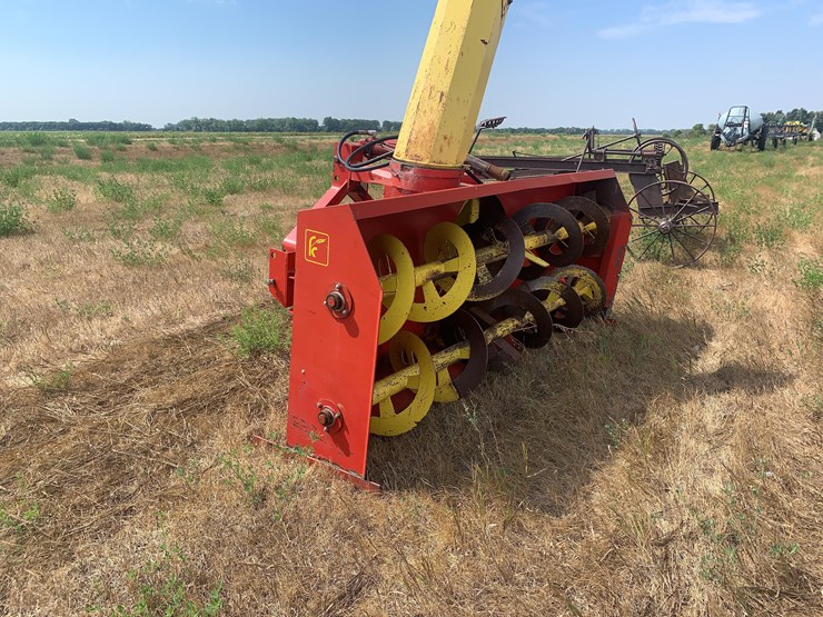 farm-king-snowblower-image-3