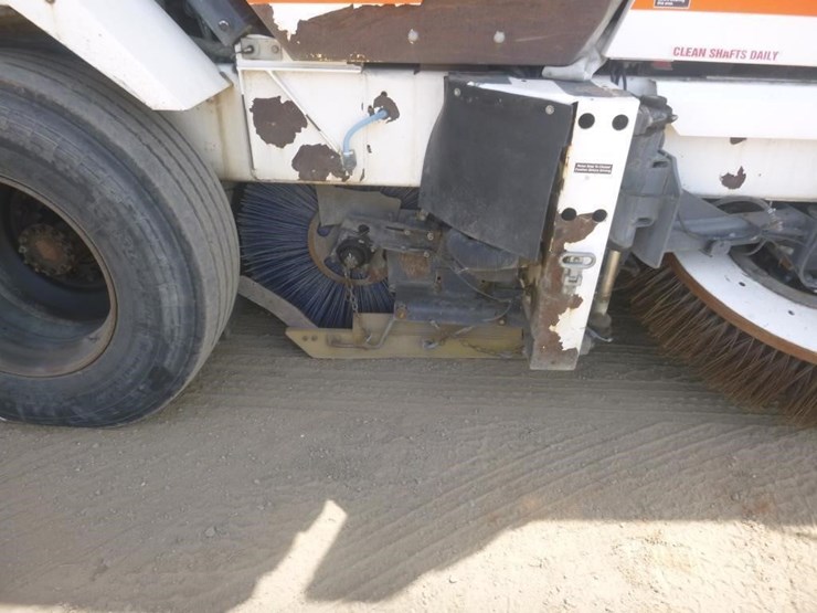2013-global-m4-sweeper-image-10