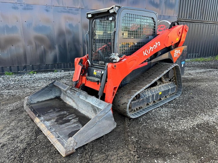 2024-kubota-svl97-2-image-2