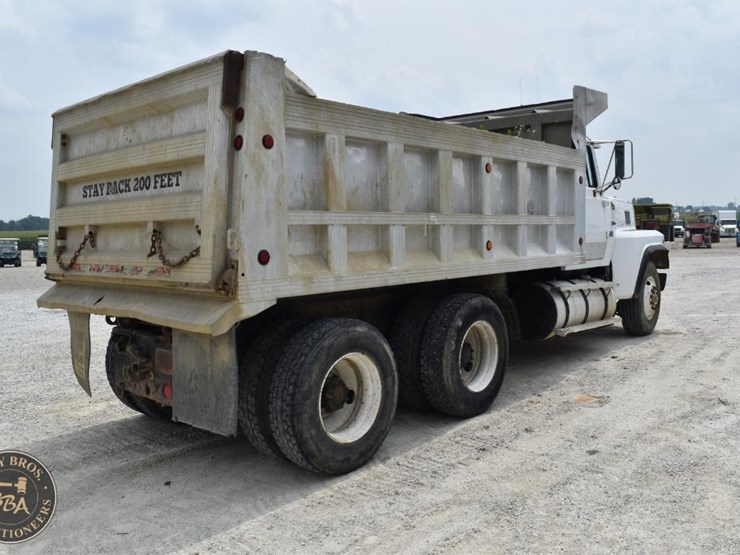1986-ford-ltl9000-image-94