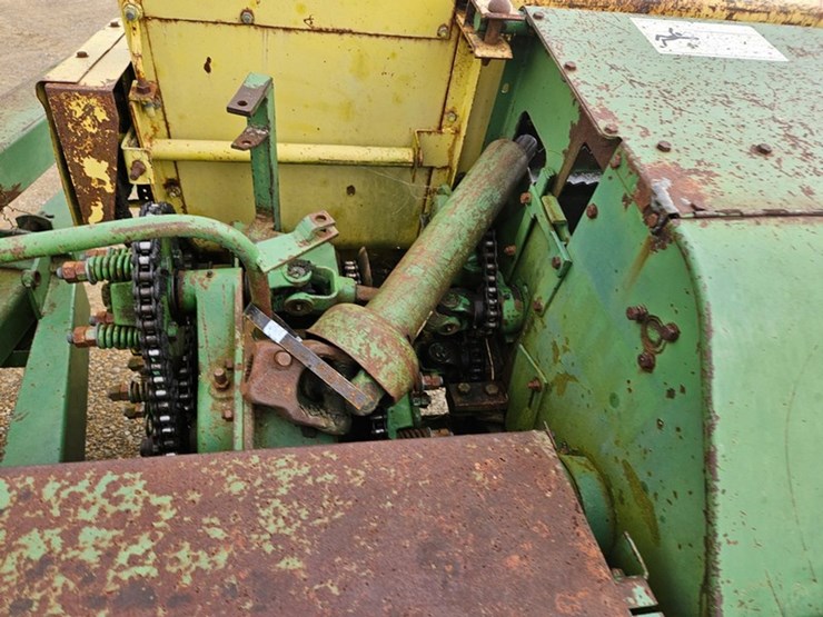 john-deere-3800-image-19
