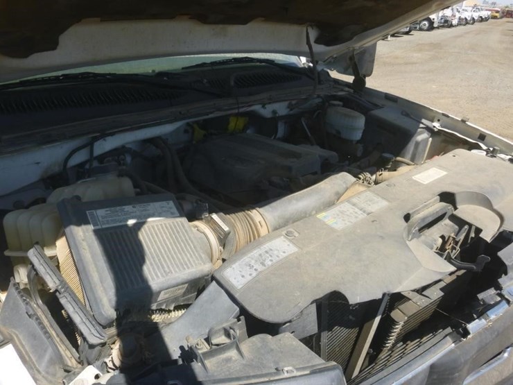 2006-chevrolet-3500-image-11