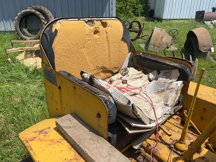 mccormick-deering-t-20-crawler-image-19