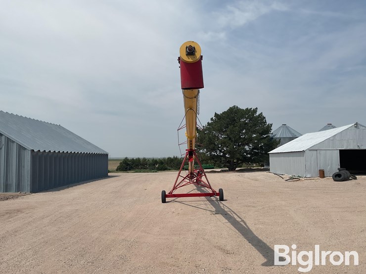 westfield-mk-130-91-plus-swing-away-auger-image-6