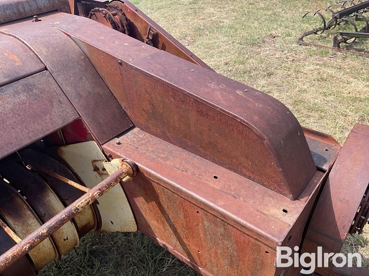 new-holland-68-image-18