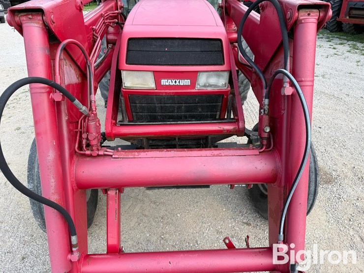 1991-case-ih-5140-image-13