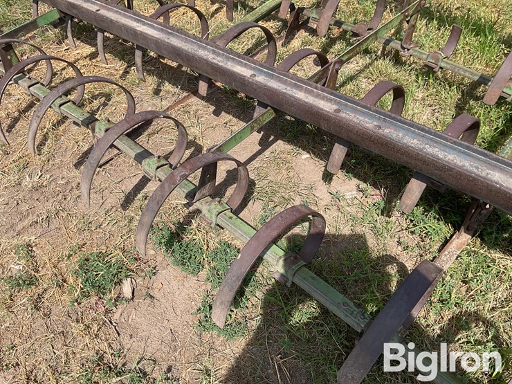 john-deere-3-pt-3-bar-spring-tooth-image-16