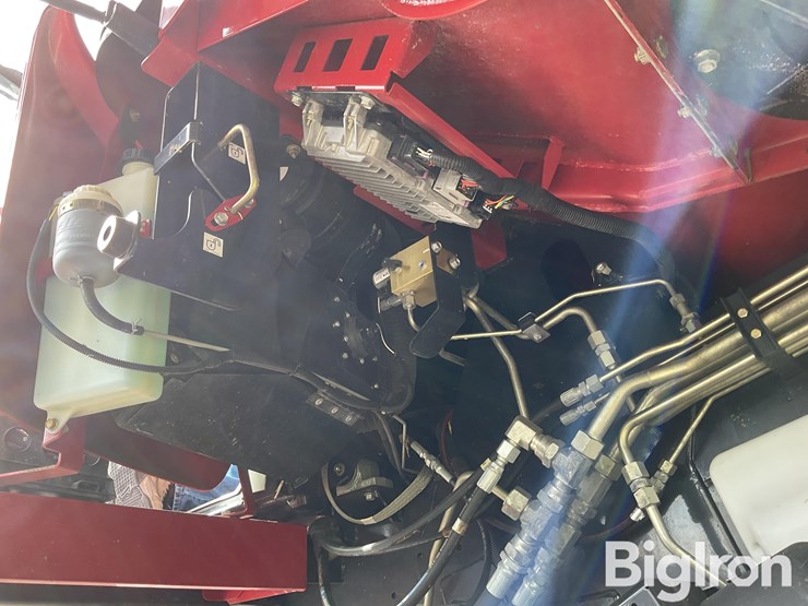 2015-case-ih-8240-image-16