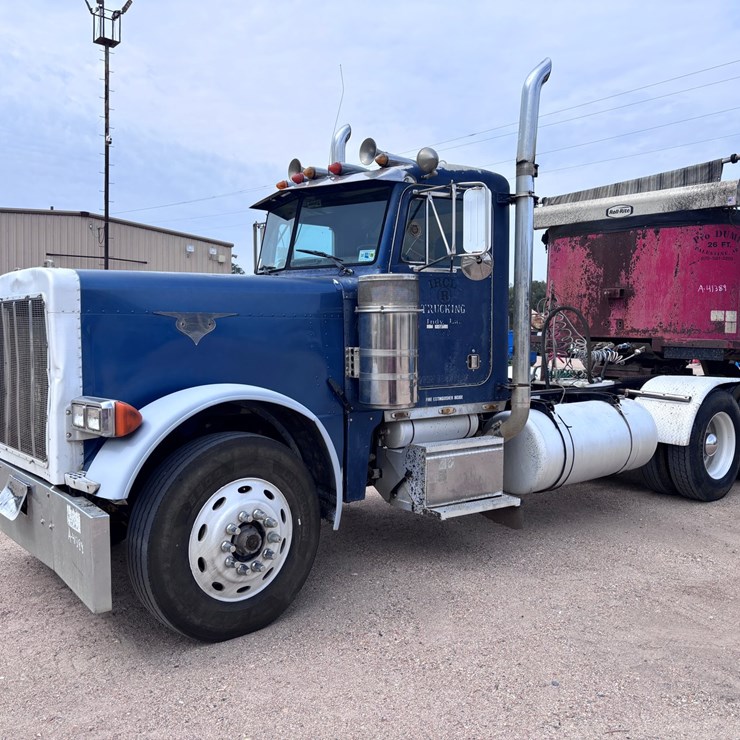 1997 PETERBILT 379