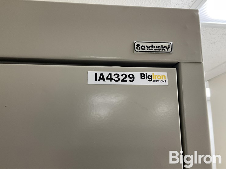 cabinet-image-12