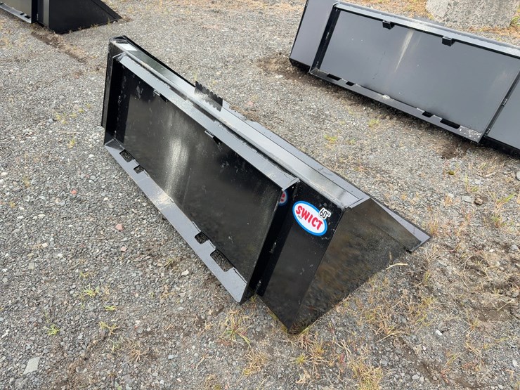 60"-gp-bucket-image-3