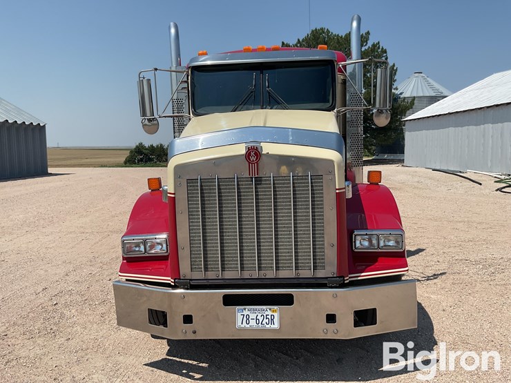 2012-kenworth-t800-image-2