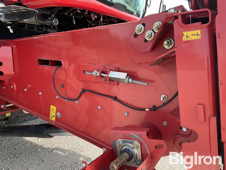 2015-case-ih-8240-image-15