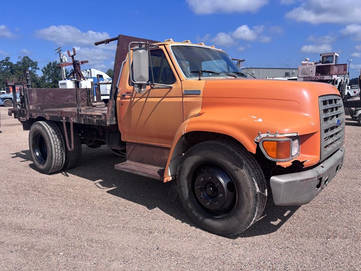 #126-•-1995-ford-image-2