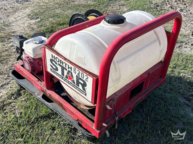 2014-north-star-portable-pressure-washer-w/-water-tank-image-2