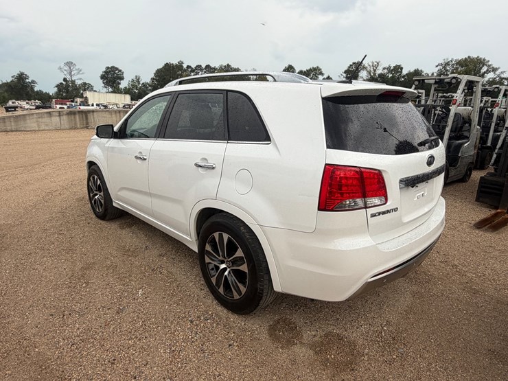 2011-kia-sorento-image-4