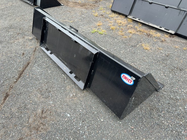 84"-gp-bucket-image-3