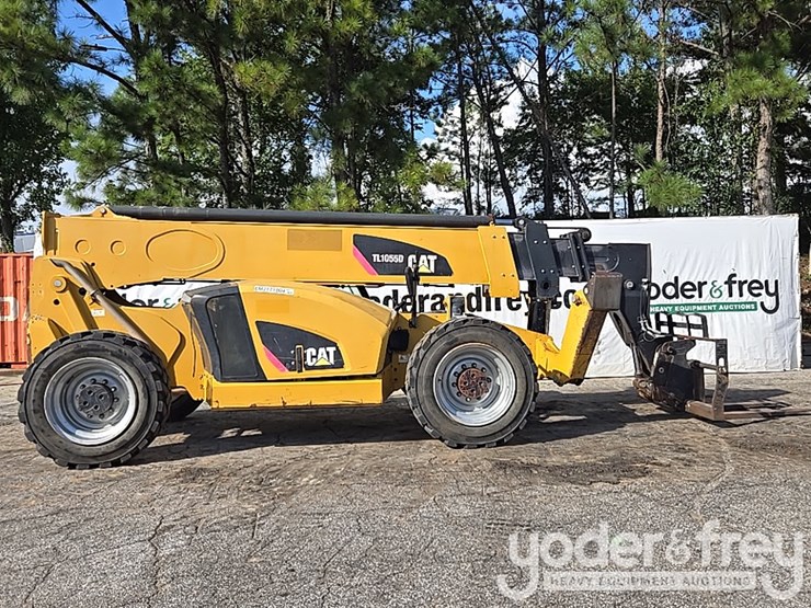 2017-caterpillar-tl1055d-image-6