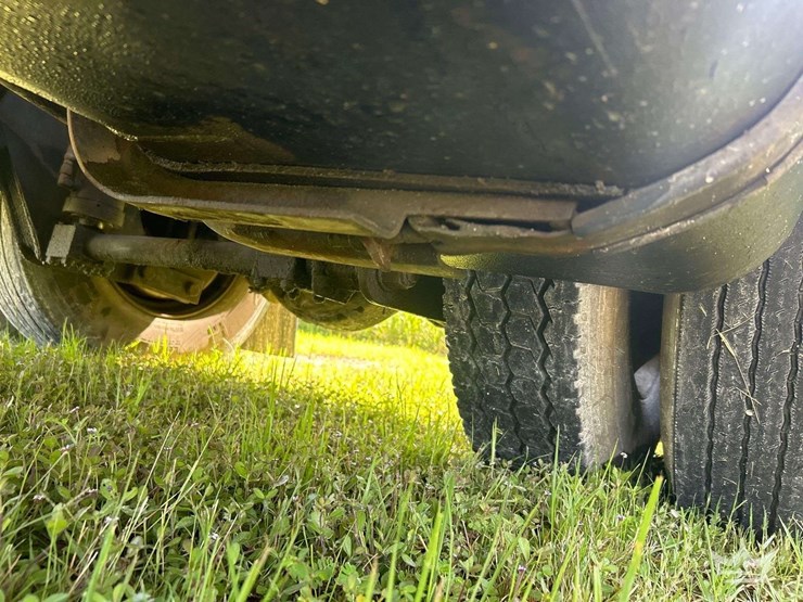 yard-spotter-truck-image-9